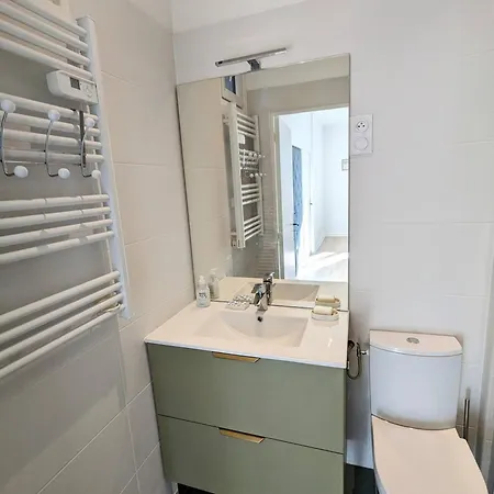 Au Ptit Bonheur Du Lot, Centre-ville, Calme, Vue, Jardin Apartment Espalion