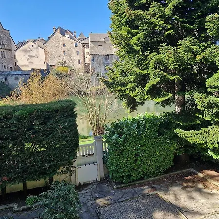 Apartment Au Ptit Bonheur Du Lot, Centre-ville, Calme, Vue, Jardin *