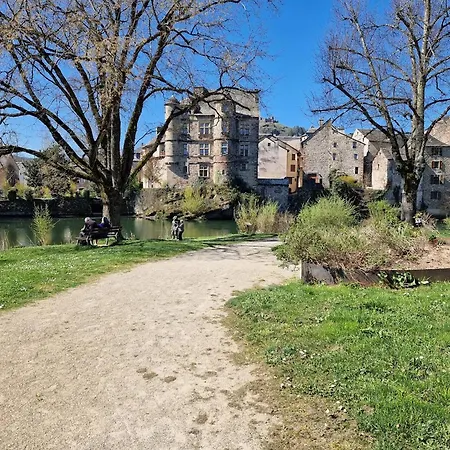 Au Ptit Bonheur Du Lot, Centre-ville, Calme, Vue, Jardin Apartment