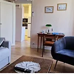 Apartment Au Ptit Bonheur Du Lot, Centre-ville, Calme, Vue, Jardin *