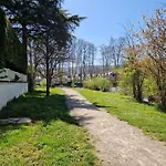 Au Ptit Bonheur Du Lot, Centre-ville, Calme, Vue, Jardin Espalion