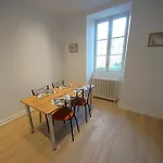 Apartment Au Ptit Bonheur Du Lot, Centre-ville, Calme, Vue, Jardin