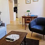 Apartment Au Ptit Bonheur Du Lot, Centre-ville, Calme, Vue, Jardin *