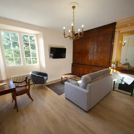 Appartamento Au Ptit Bonheur Du Lot, Centre-ville, Calme, Vue, Jardin Espalion