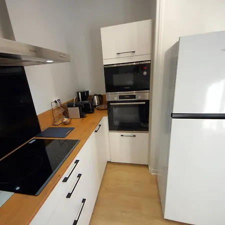 Apartment Au Ptit Bonheur Du Lot, Centre-ville, Calme, Vue, Jardin Espalion