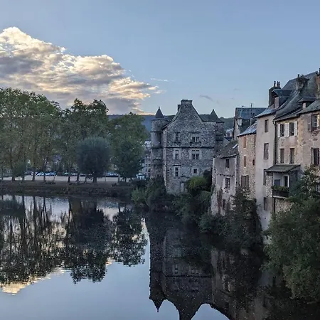 Au Ptit Bonheur Du Lot, Centre-ville, Calme, Vue, Jardin Daire Espalion