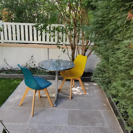Au Ptit Bonheur Du Lot, Centre-ville, Calme, Vue, Jardin Apartment