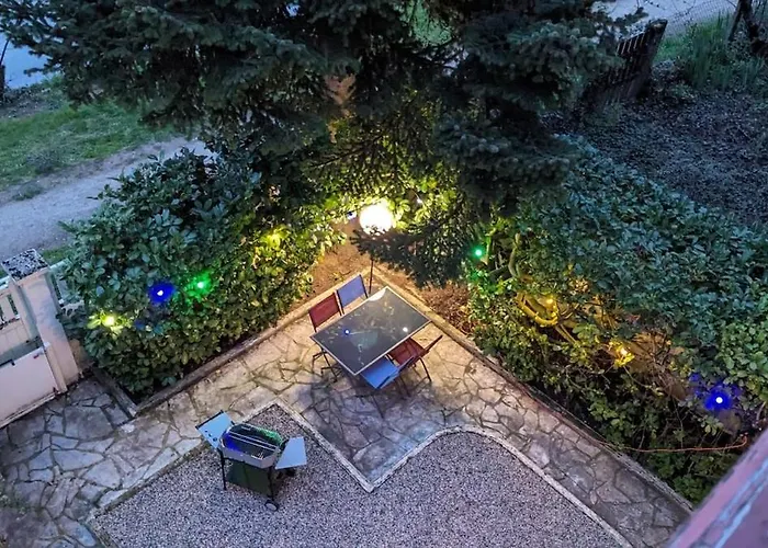 Au Ptit Bonheur Du Lot, Centre-ville, Calme, Vue, Jardin Apartmán *