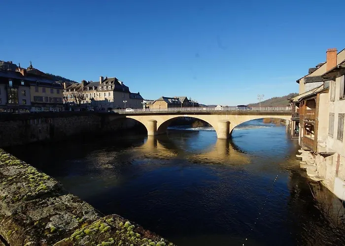 Au Ptit Bonheur Du Lot, Centre-ville, Calme, Vue, Jardin Apartmán *