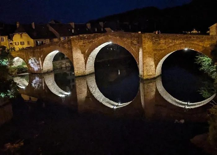 Au Ptit Bonheur Du Lot, Centre-ville, Calme, Vue, Jardin Apartmán